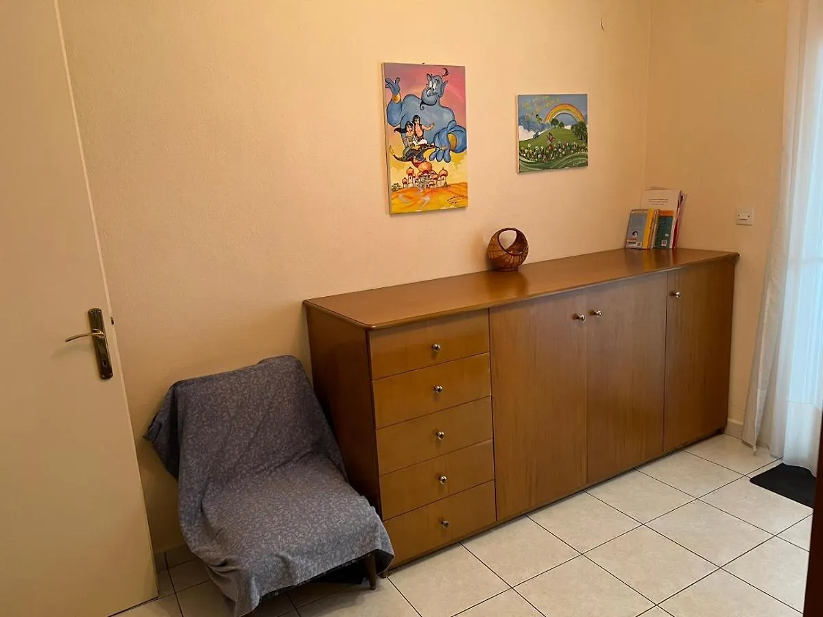 Lemon House Apartment Polychrono Greece