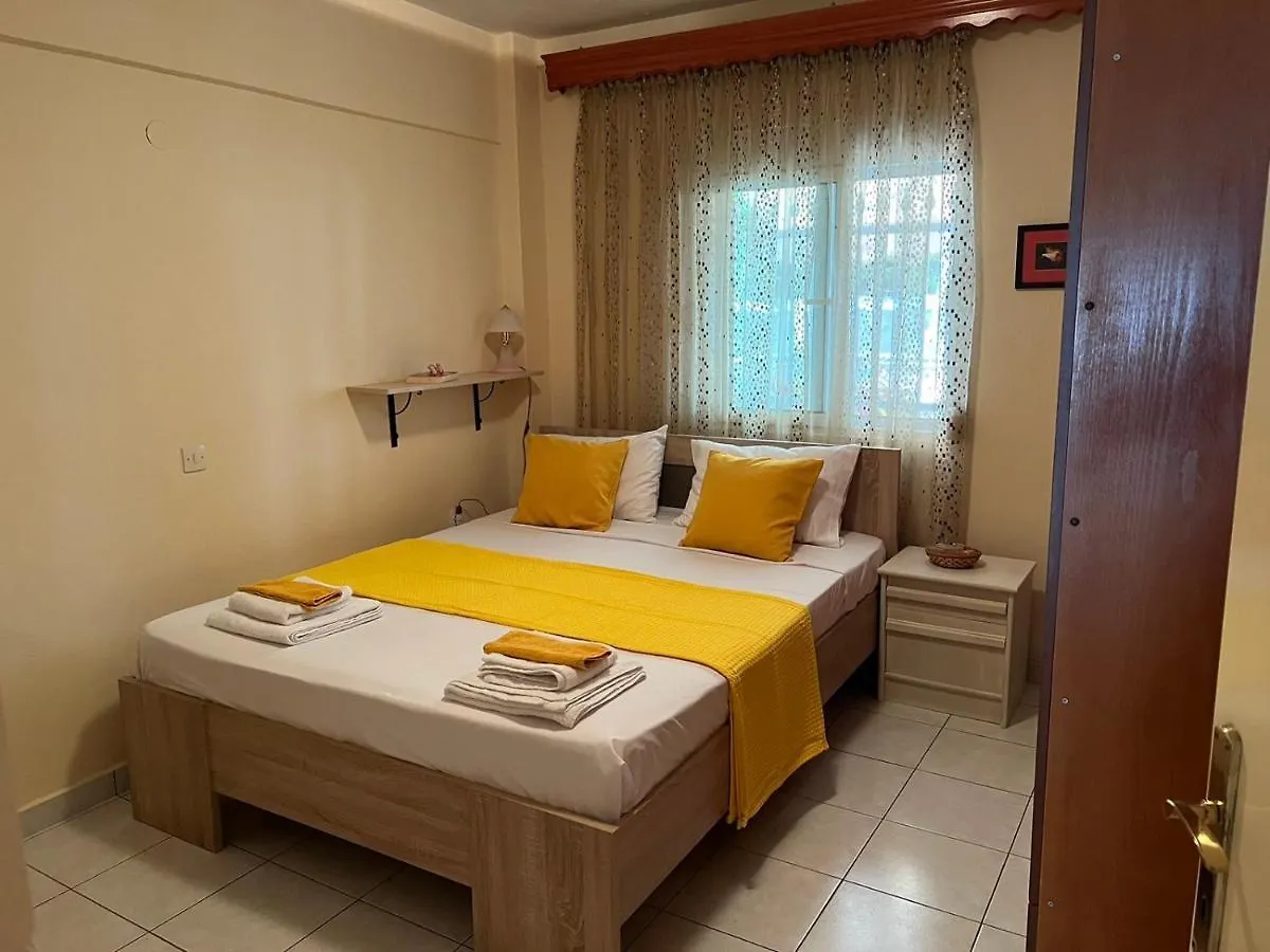 Lemon House Apartment Polychrono